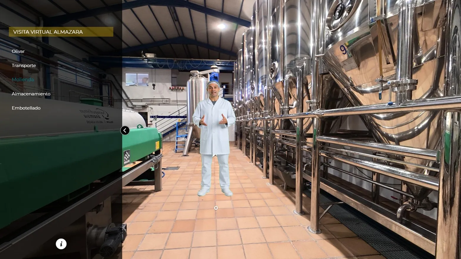 Tour virtual de la almazara: sala de molienda con un holograma del maestro almazarero explicando el proceso